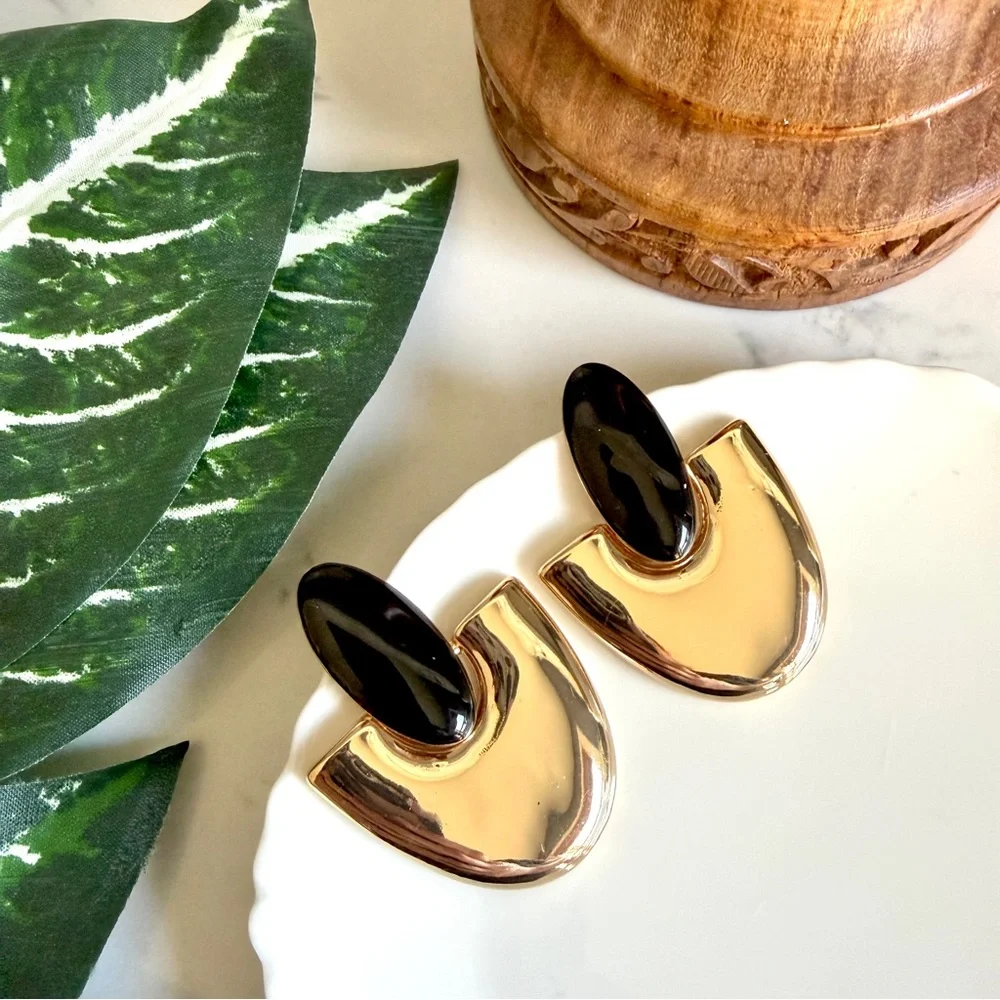 2/$30🌵 Vintage Style Gold Disc Black Earrings Arch 90’s Hoop Gift Jewelry NEW